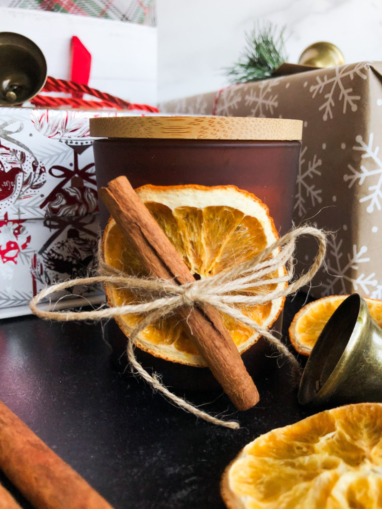 Homemade Christmas Beeswax Candles 