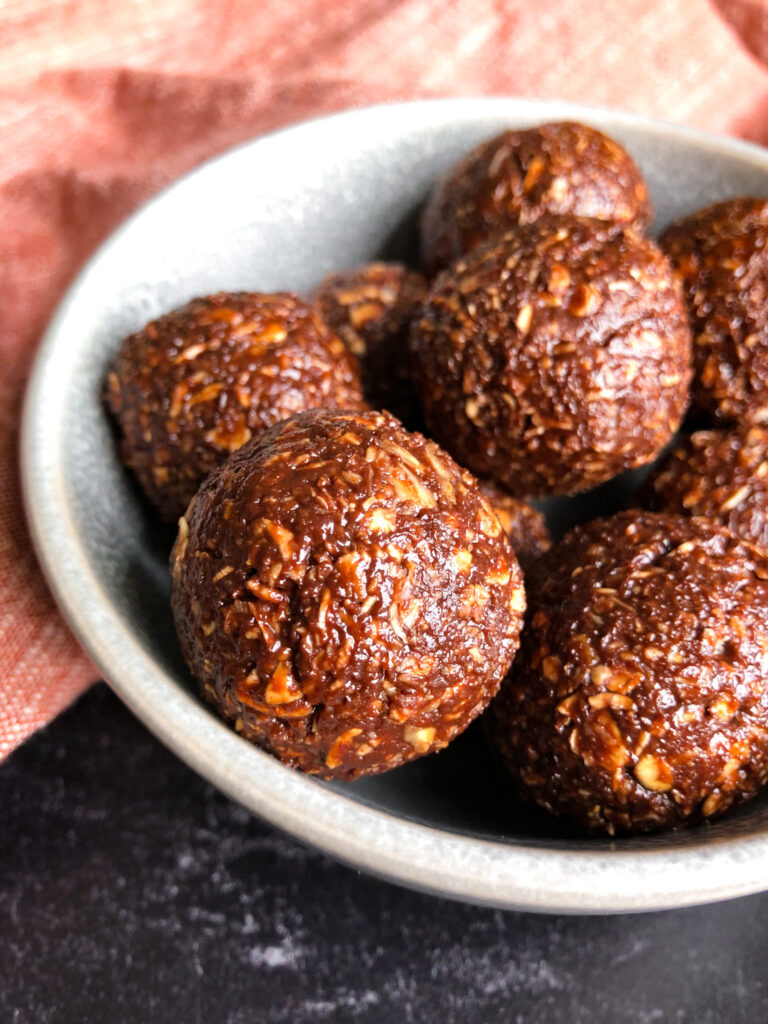 Chocolate Peanut Butter Energy Balls