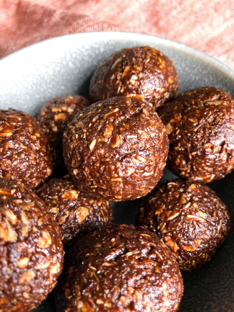 Chocolate Peanut Butter Energy Balls