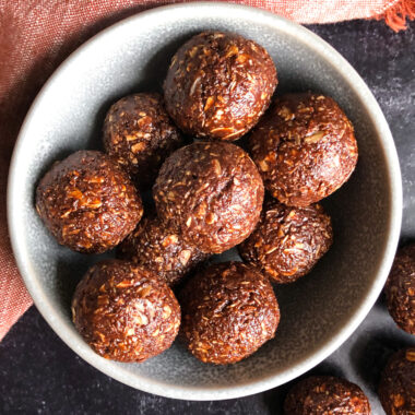 Chocolate Peanut Butter Energy Balls
