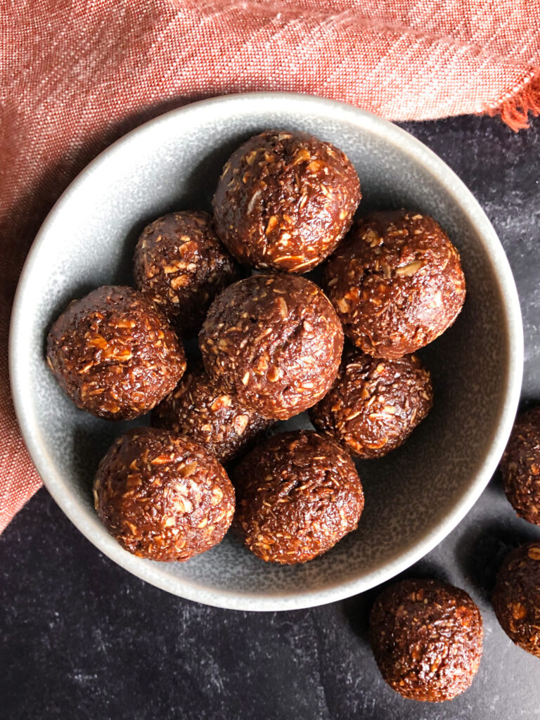 Chocolate Peanut Butter Energy Balls
