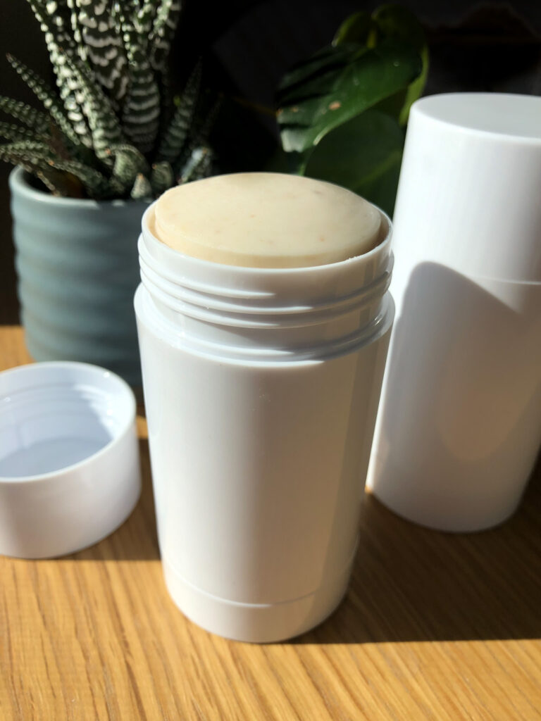 The BEST Homemade Deodorant (no rash!)