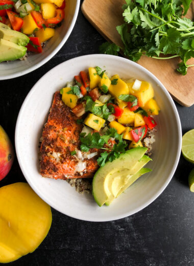 Chili lime salmon bowls with mango salsa