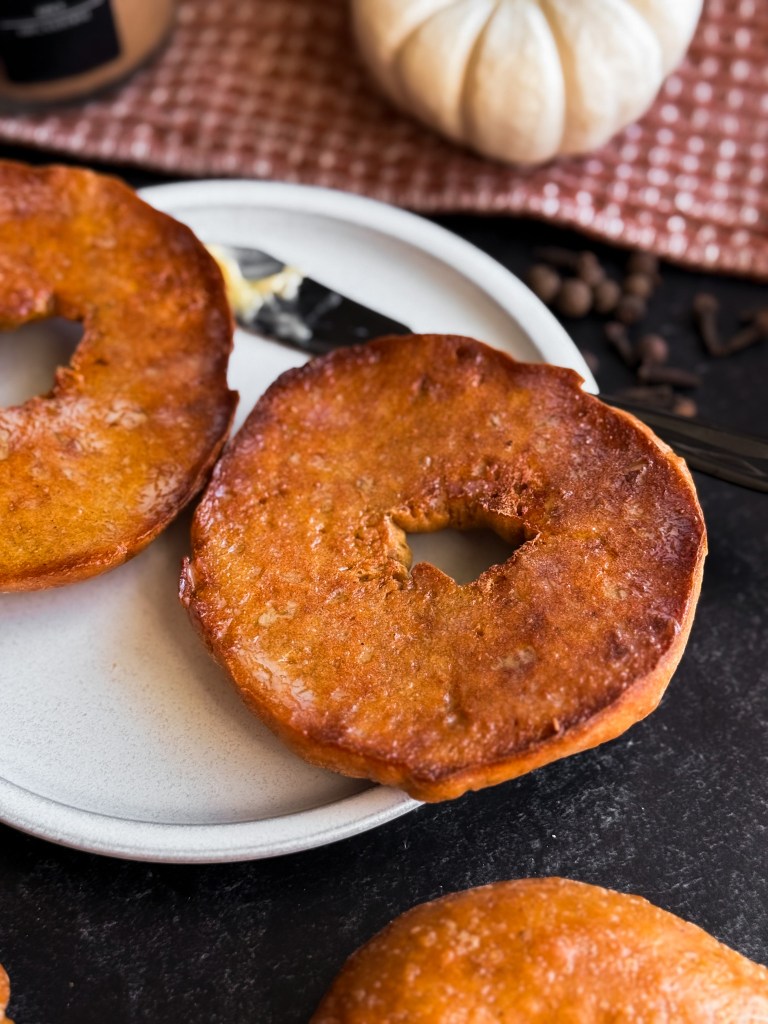 Pumpkin Chai Protein Bagels | Wholesome Fall Breakfast with Real Pumpkin & Warm Spices