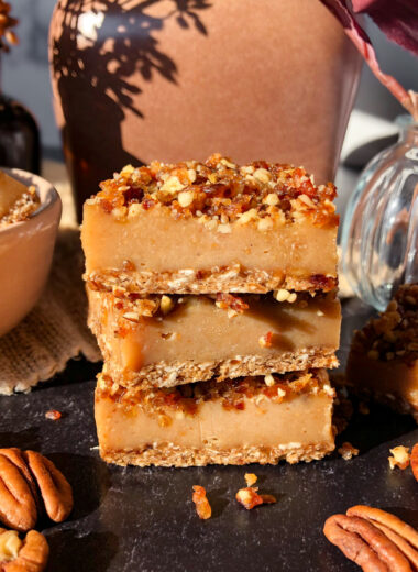 Healthy No-Bake Pecan Pie Bars