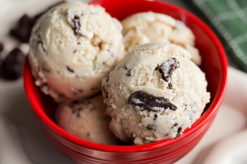 A healthy homemade peppermint ice cream recipe created by home-cooked living.