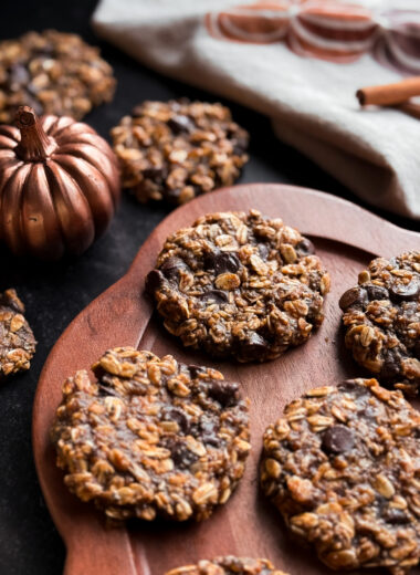 Hearty Pumpkin Oat Cookies aka THE BEST Pumpkin Breakfast Cookies! Created by home-cooked living, a healthy recipe website.