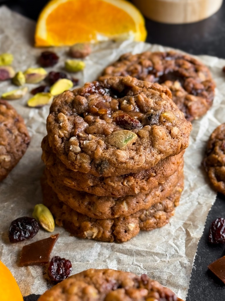 Christmas Oatmeal Cookies - a healthy Christmas cookie recipe with pistachios, cranberries, and homemade toffee.
