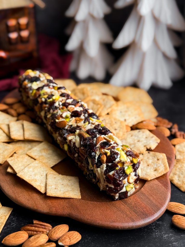 Christmas Cheese Log - a quick and easy Christmas appetizer