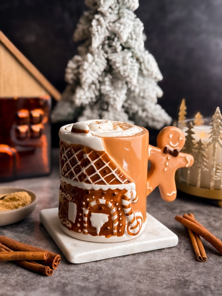 A healthy gingerbread latte made with real spices, molasses, and maple syrup rather than artificial flavoring and simple syrups. A healthy coffee shop recipe!