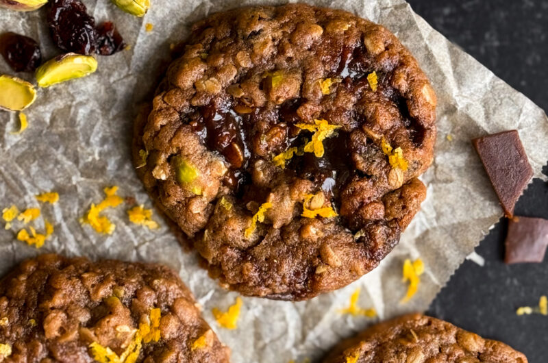 Christmas Oatmeal Cookies - a healthy Christmas cookie recipe with pistachios, cranberries, and homemade toffee. A Christmas cookie by home-cooked living.
