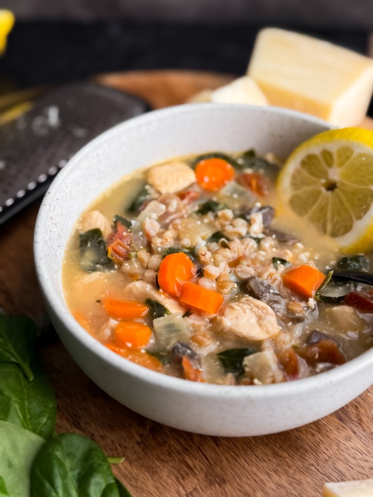 The best Lemon Chicken Farro Soup dupe recipe by Mendocino Farms